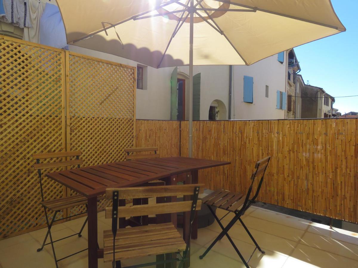 Appartement Centre Historique Avec Terrasse Au Porte De La Camargue سان جيل المظهر الخارجي الصورة