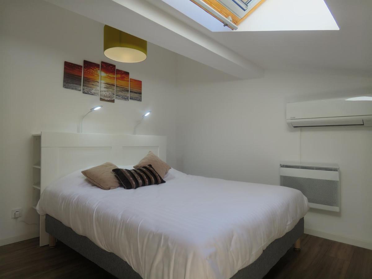 Appartement Centre Historique Avec Terrasse Au Porte De La Camargue سان جيل المظهر الخارجي الصورة