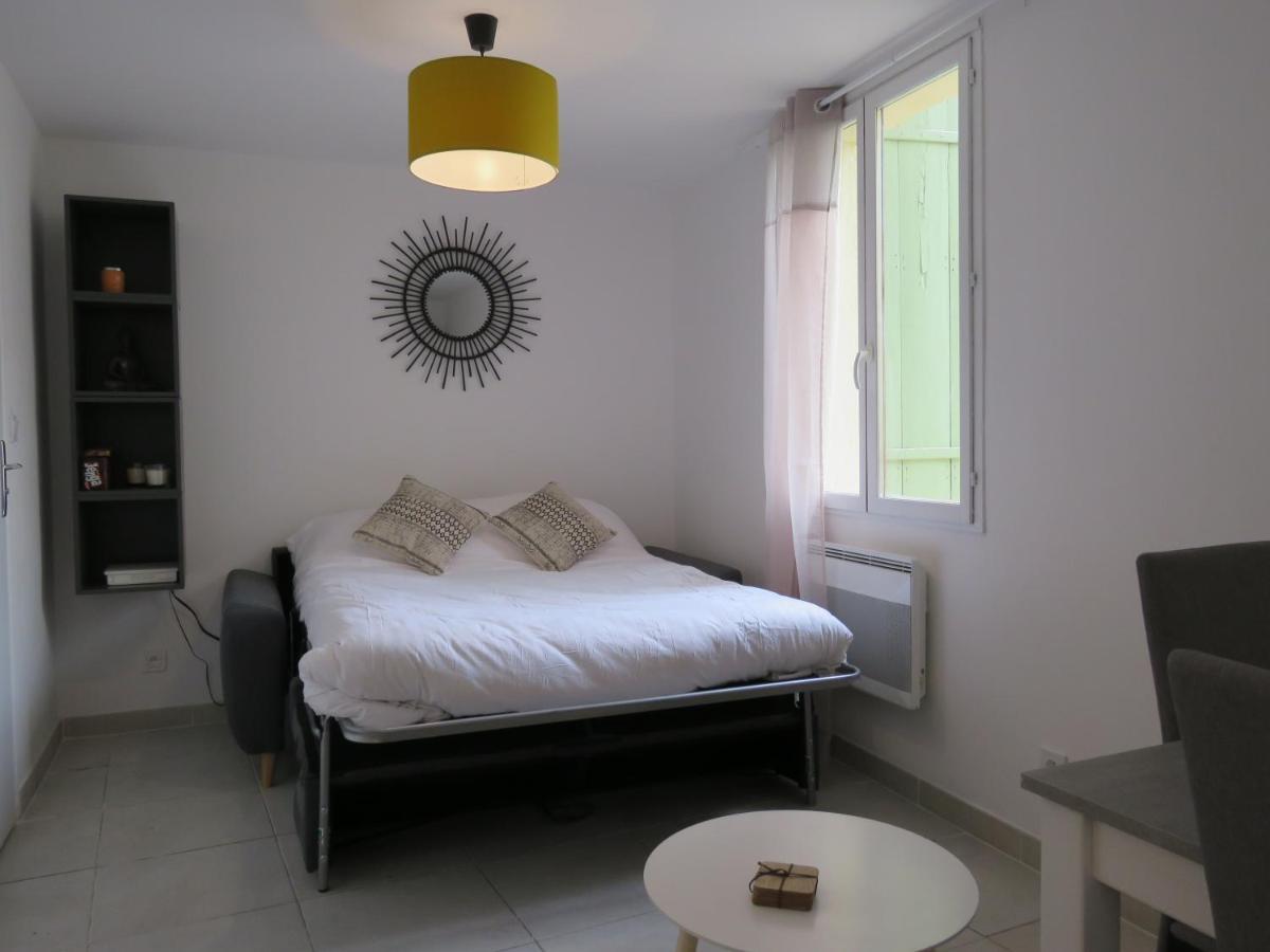 Appartement Centre Historique Avec Terrasse Au Porte De La Camargue سان جيل المظهر الخارجي الصورة