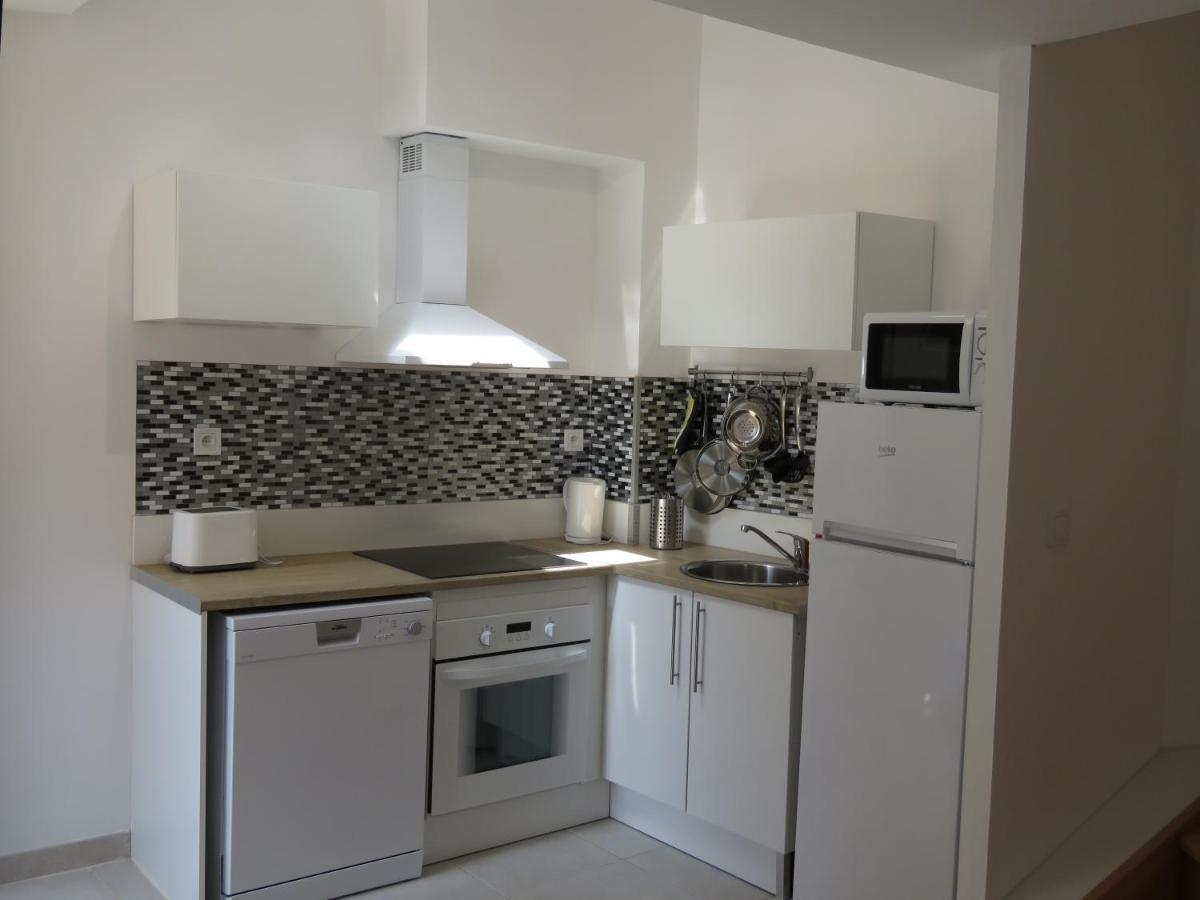 Appartement Centre Historique Avec Terrasse Au Porte De La Camargue سان جيل المظهر الخارجي الصورة